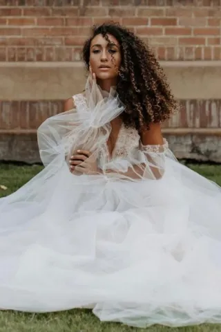 Gown by Dawson & Deveraux, modeled by Kolbi Sims, makeup by Andy Truong, photography by Halley Vernon